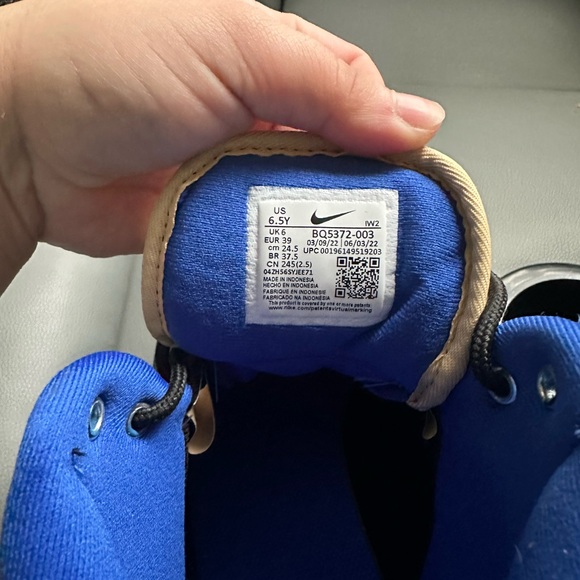 Nike black boots - Picture 3 of 6